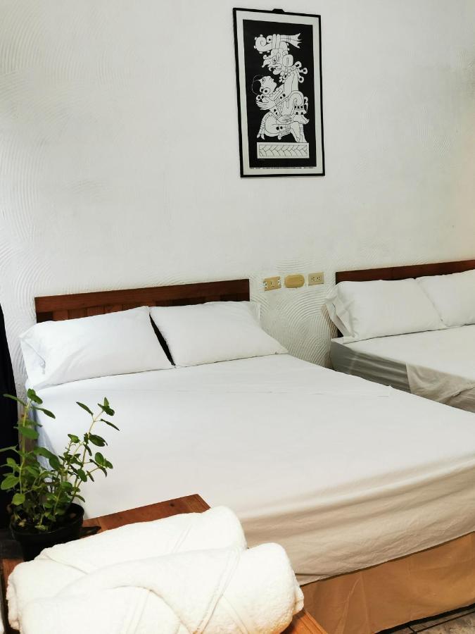 Natz Hotel Flores Buitenkant foto