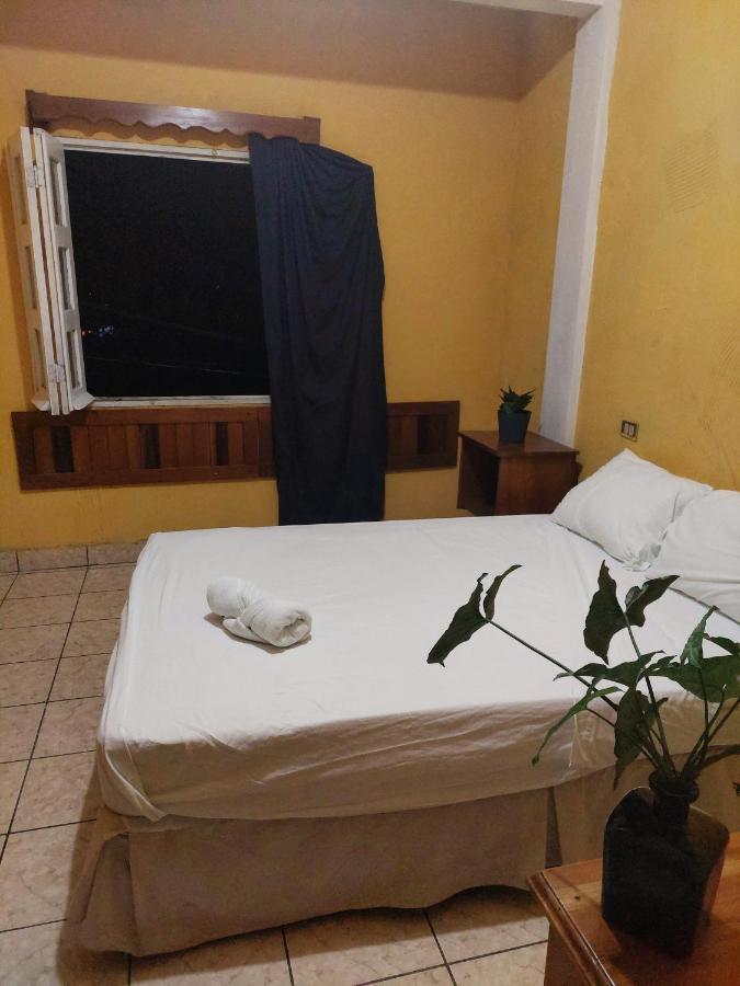 Natz Hotel Flores Buitenkant foto